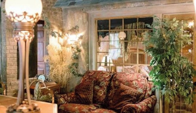 Top location, no cleaning fee, everthings close M