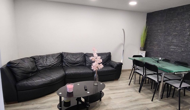 Town house located in LONGNES (Yvelines)