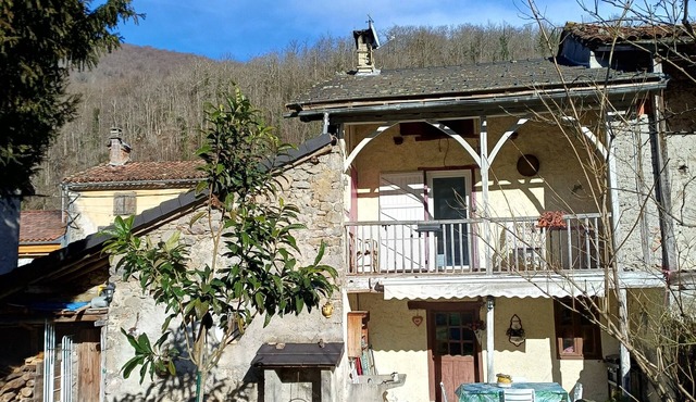 Traditional Mountain House with View, Private Terrace and Garden in Ercé