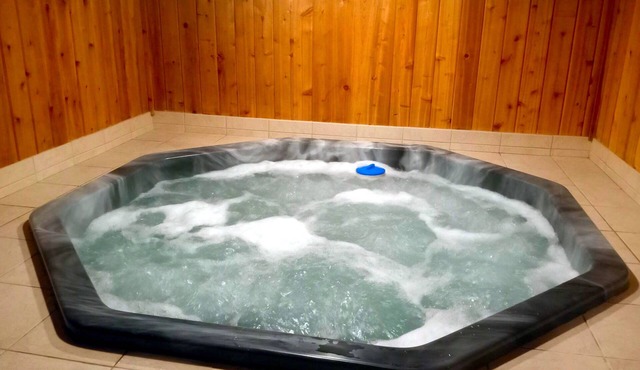 Trail View 2: Central Air, Private Hot Tub, Theater, Massage, Sauna, Mtn. Views