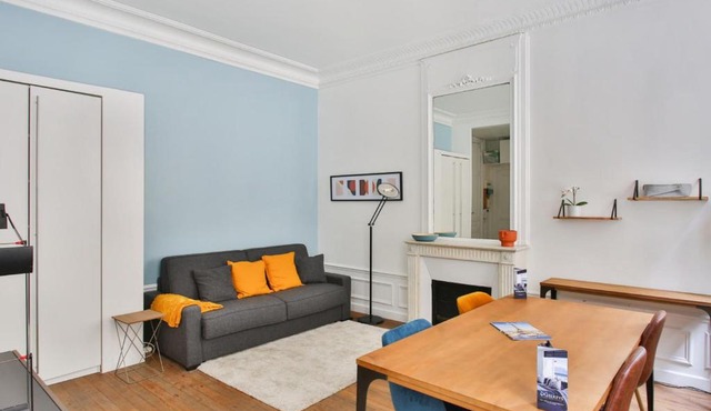 Typical studio close to Eiffel Tower and Arc de Triomphe in Paris - Welkeys in Paris