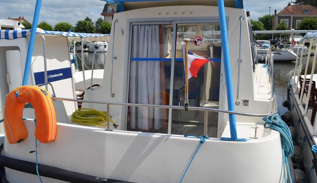 "Unique Stay on Triton 1050 Boat at Port de Plaisance, Pontailler-sur-Saône"