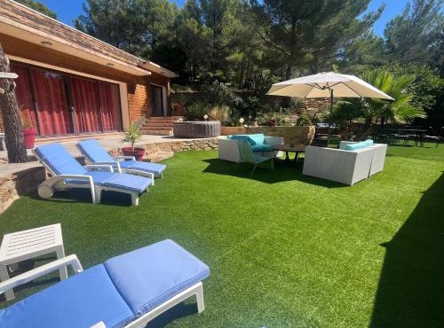 Villa d exception avec Piscine vue mer et jacuzzi sur les hauteurs de La Ciotat