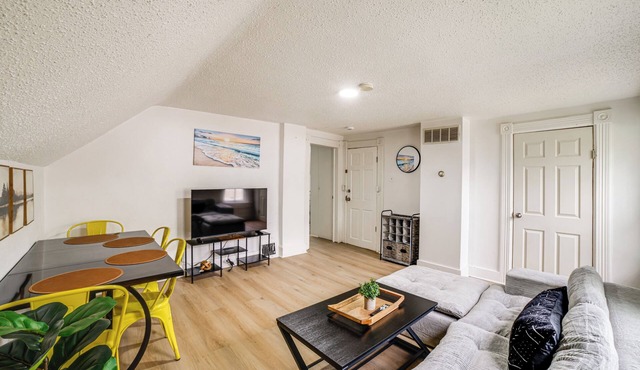 Walkable Apt in Dtwn Michigan City! 2 Mi to Beach