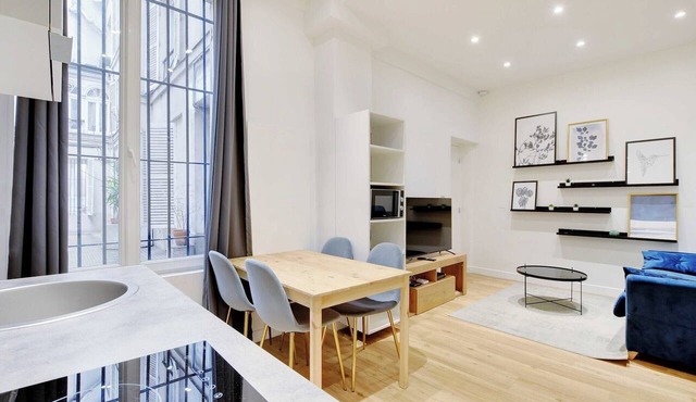 Welcoming apartment - 1BR/4P - Grands Boulevards