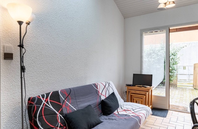 Semi-detached house 300m from the beaches, Biscarrosse Beach, for 4 people