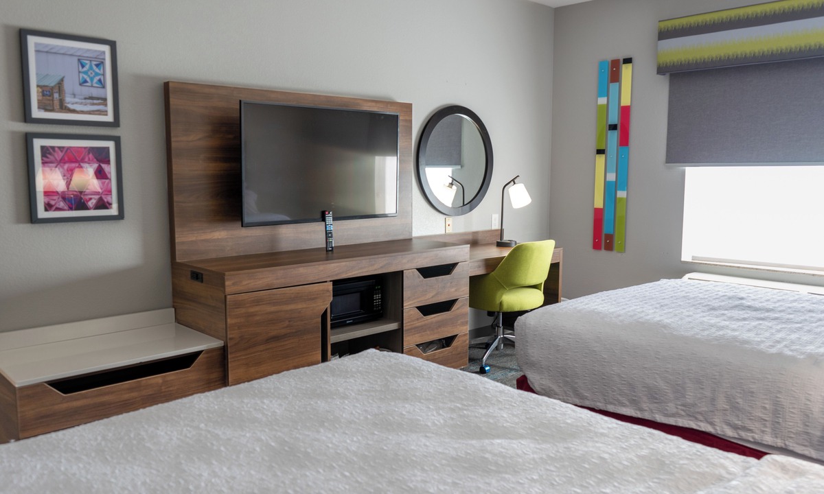 Elkhorn Hotel | Hampton Inn Elkhorn Lake Geneva Area