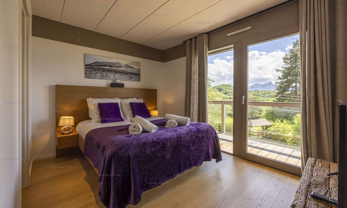 Rovagny Apartment | Exquisite UBAC Apartment with Swimming Pool, Offering Breathtaking Views of the Lake and Mountains"