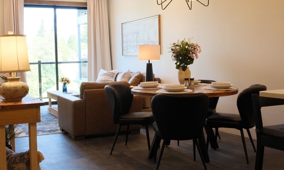 Indian River Condo | New 2BR River Condo w/Balcony