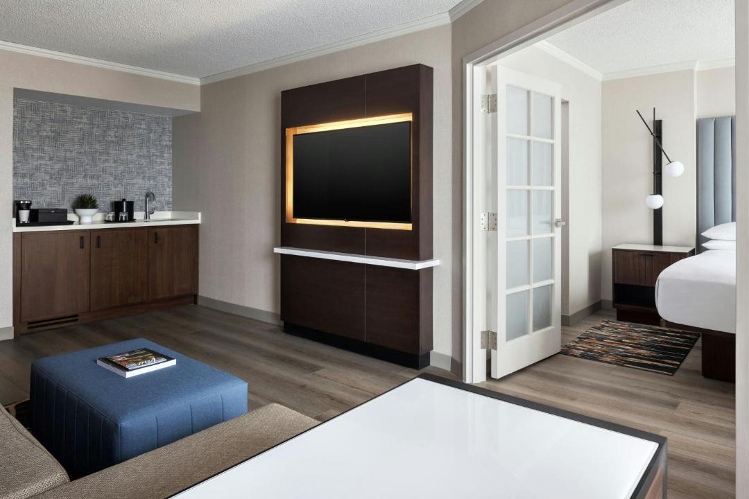 Deerfield Hotel | Chicago Marriott Suites Deerfield