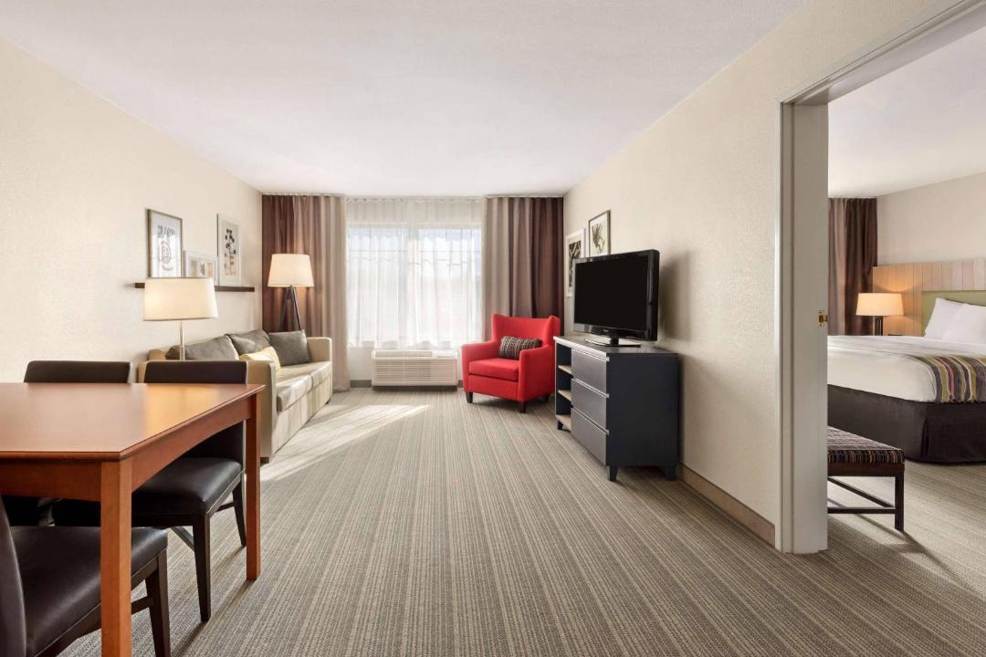Middleton Hotel | Country Inn & Suites by Radisson, Middleton - Madison West