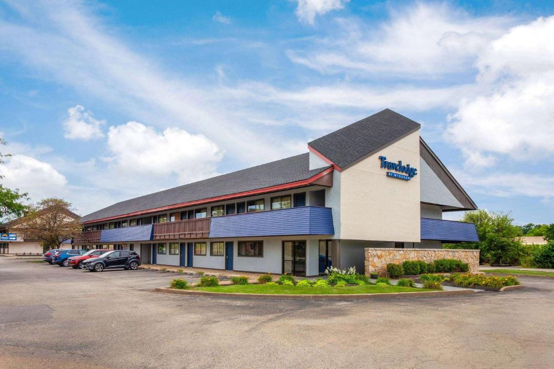 Peoria Hotel | Travelodge by Wyndham Peoria