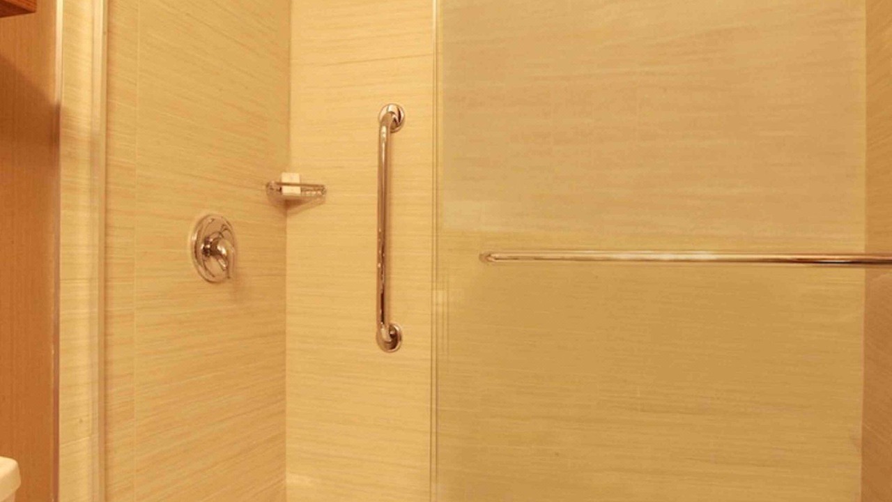 Photo of Bathroom in Mundelein