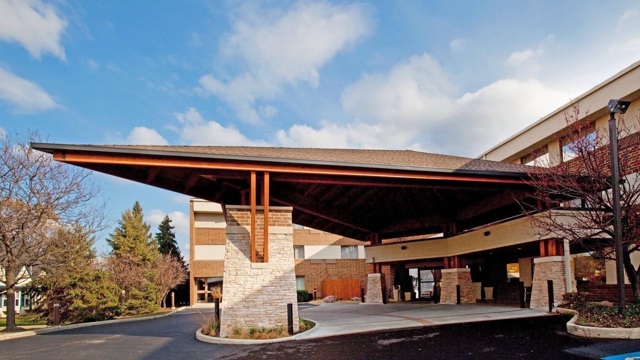 Photo of Buildings in Downers Grove