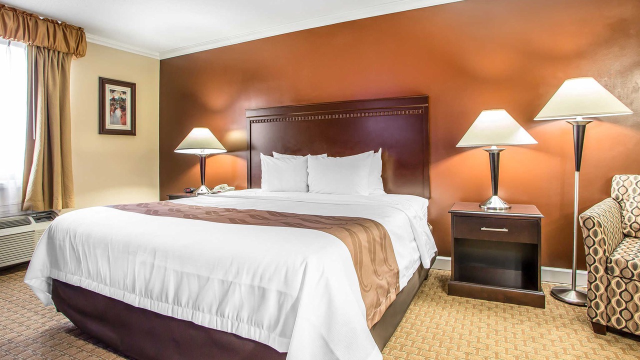 Photo of Bedroom in Schiller Park