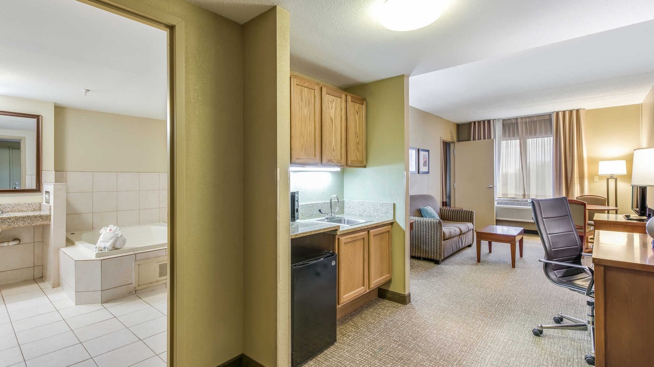 Photo of Livingroom in Schiller Park