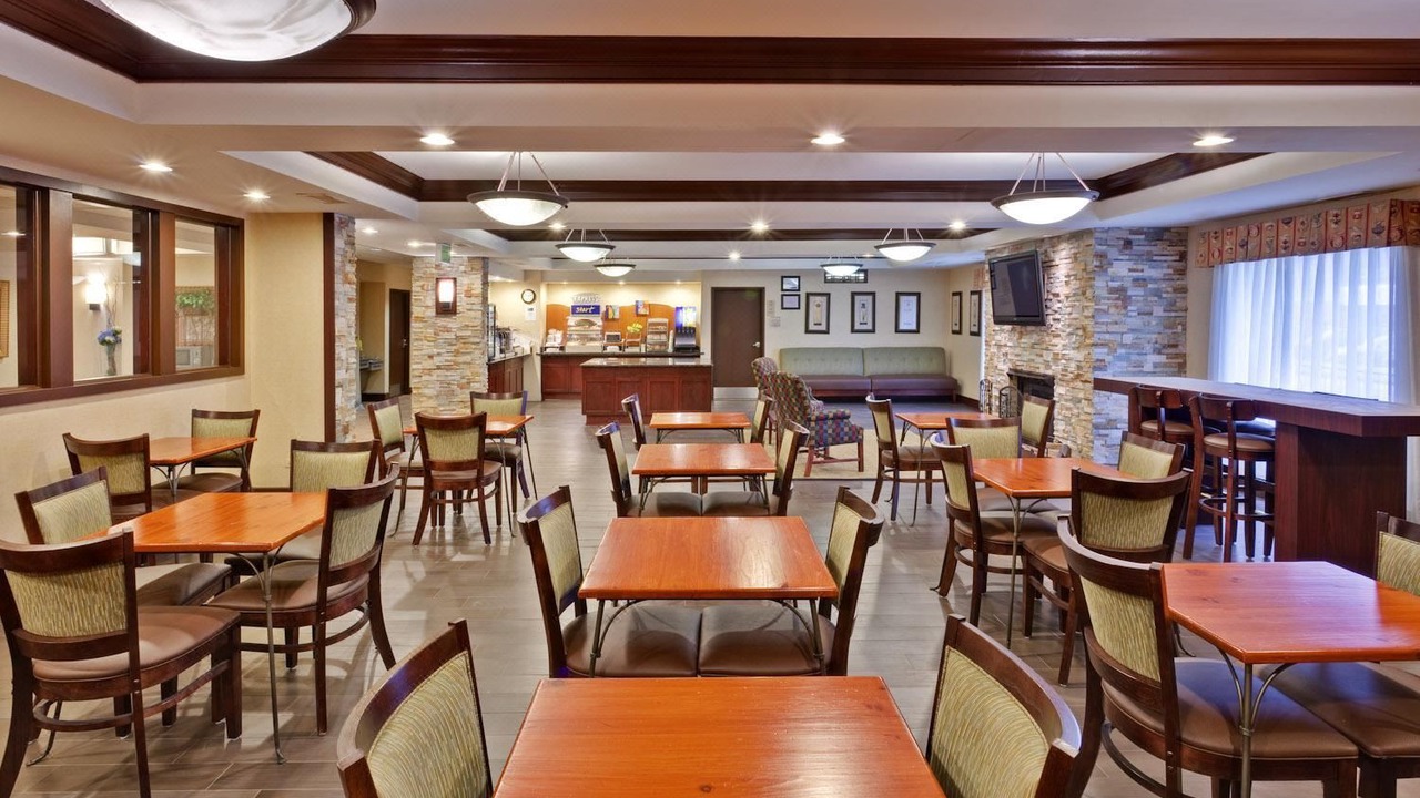 Photo of Livingroom in Algonquin
