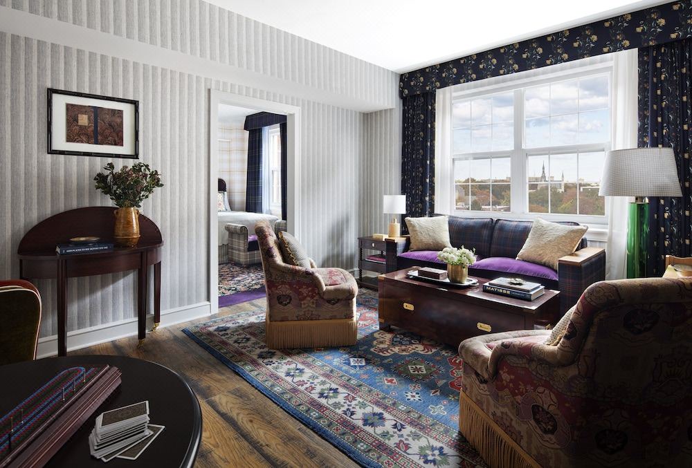 Photo of Livingroom in Evanston