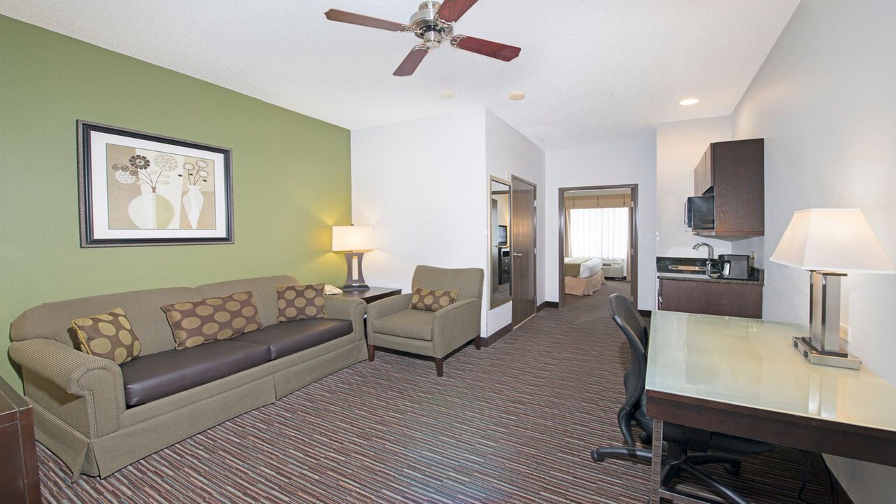 Photo of Livingroom in Riverwoods