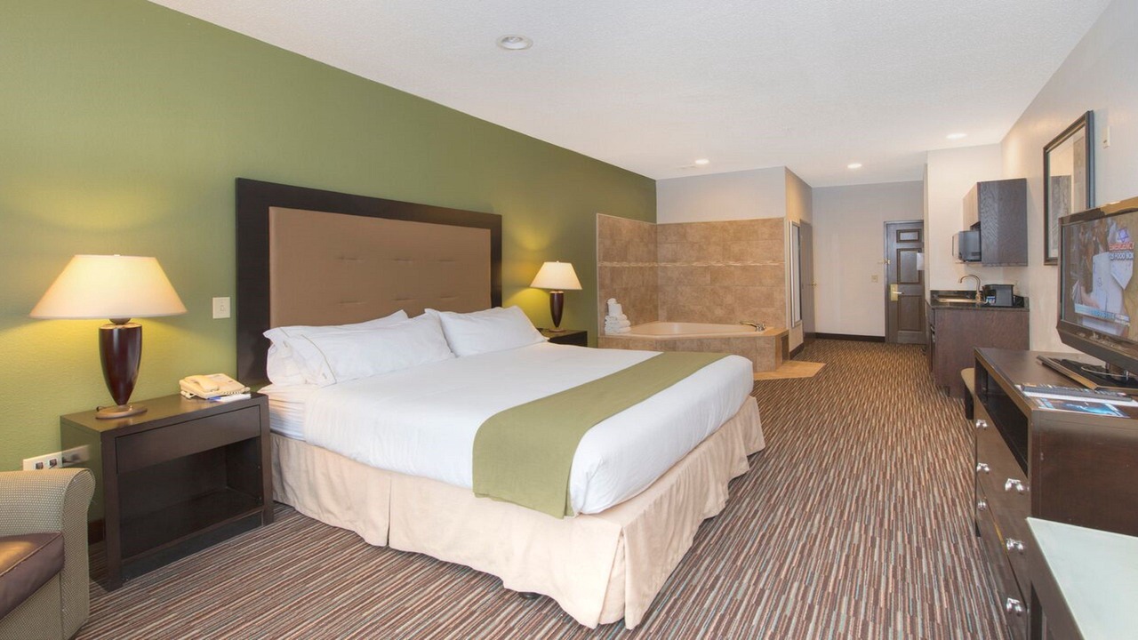 Photo of Bedroom in Riverwoods