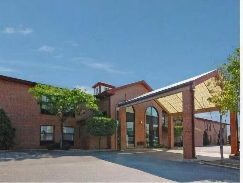 Photo of Buildings in Waukegan