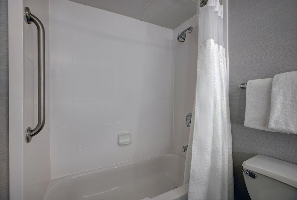 Photo of Bathroom in Elmhurst