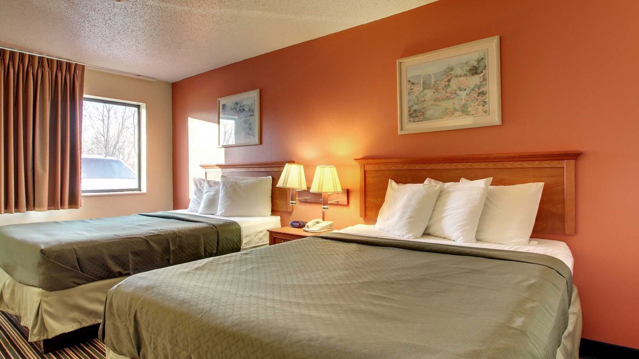 Photo of Bedroom in Indianola