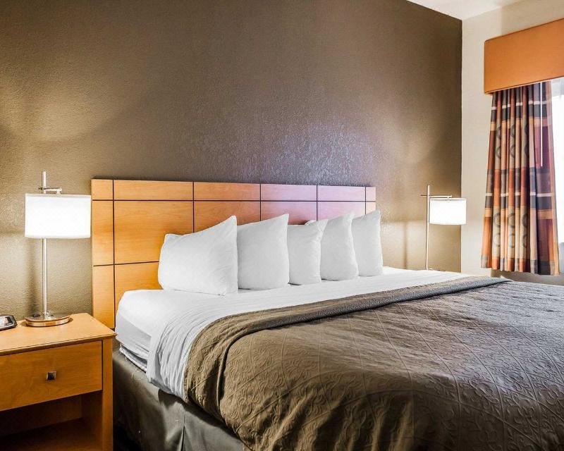 Photo of Bedroom in Indianola