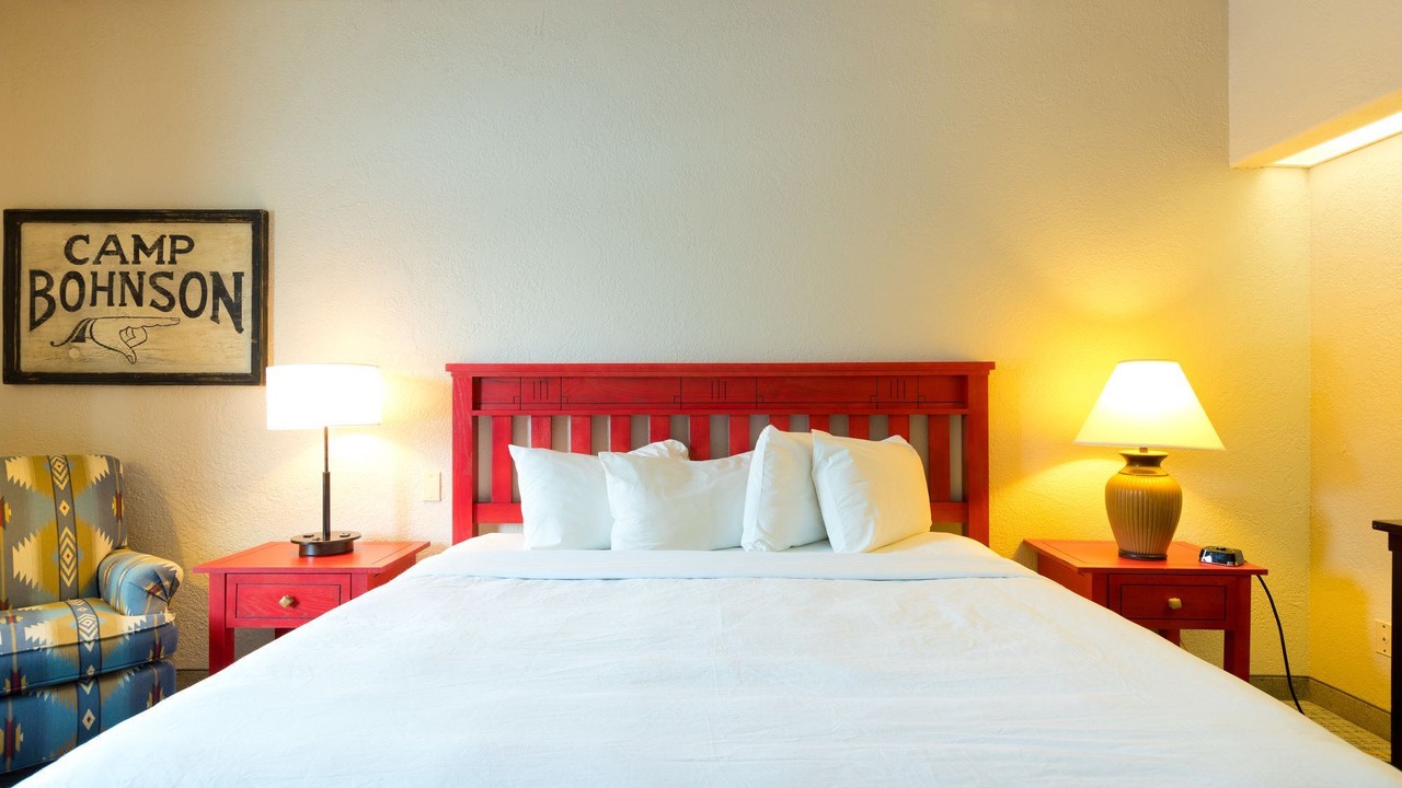 Photo of Bedroom in Clive