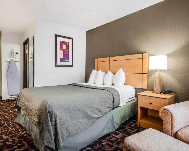 Photo of Bedroom in Indianola