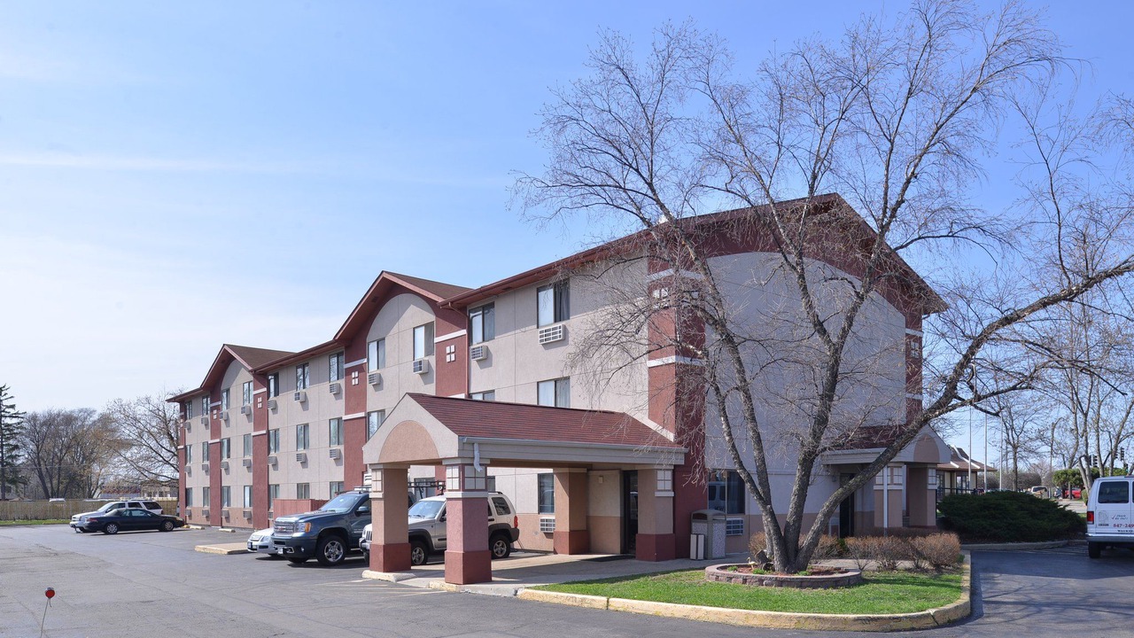 Photo of Buildings in Waukegan