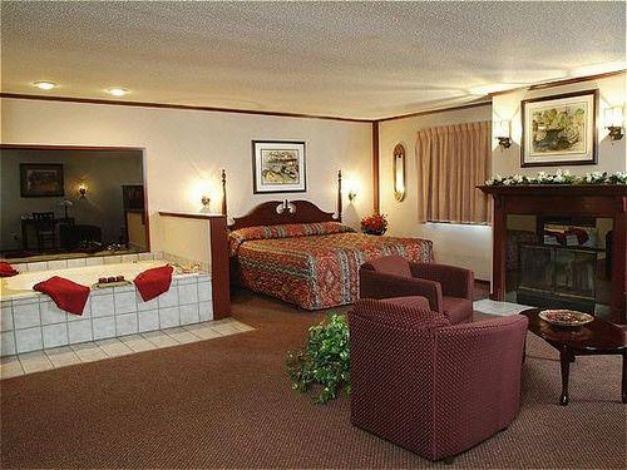 Photo of Livingroom in Greater South Side