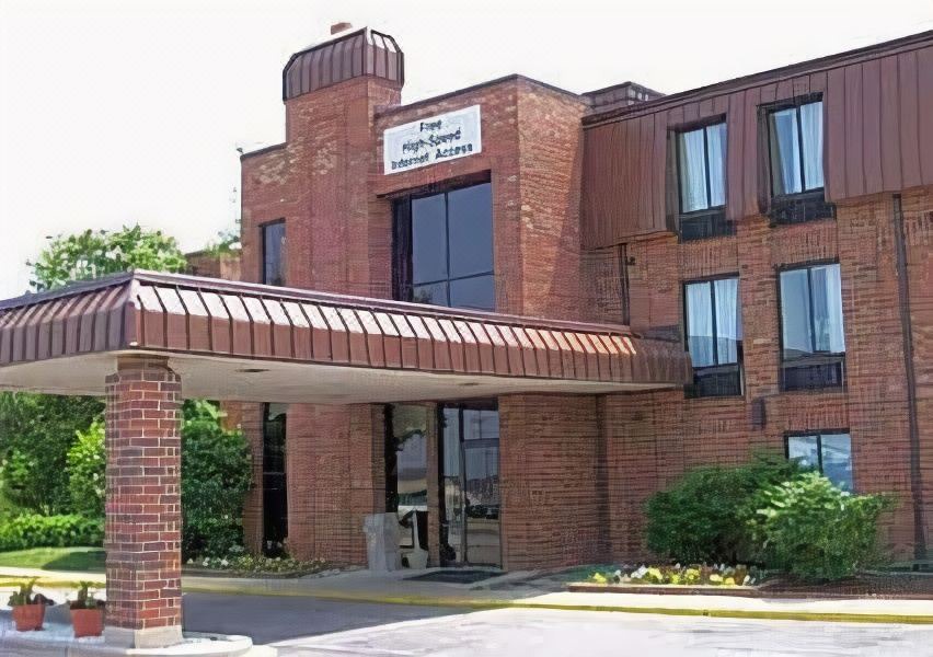 Photo of Buildings in Downers Grove