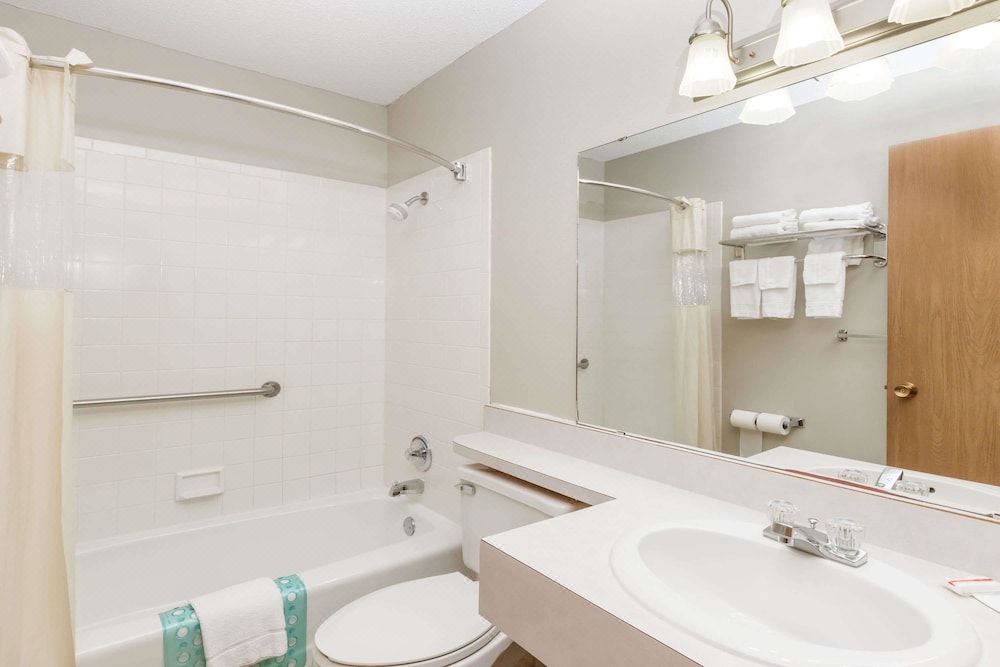 Photo of Bathroom in Greater South Side