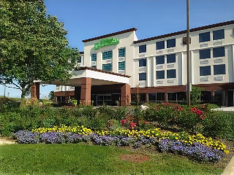 Photo of Buildings in Elk Grove Village