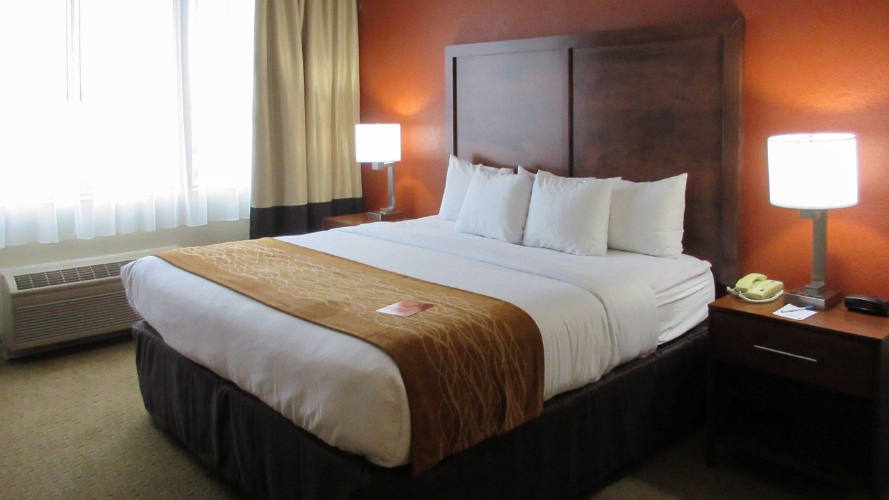 Photo of Bedroom in Downtown Des Moines