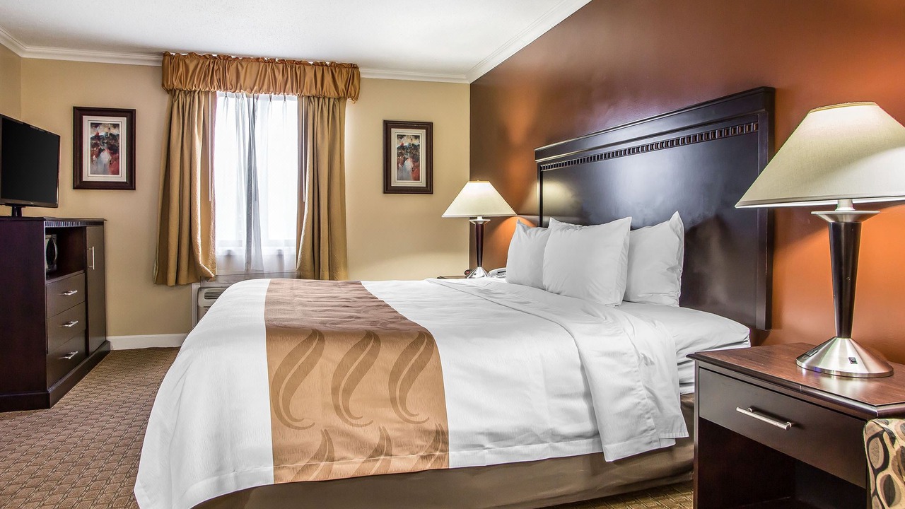 Photo of Bedroom in Schiller Park
