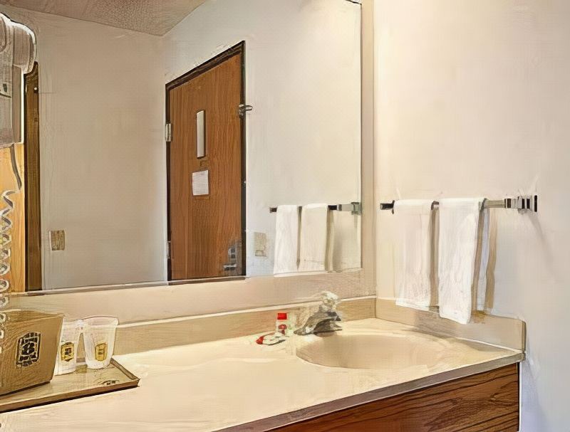 Photo of Bathroom in Indianola