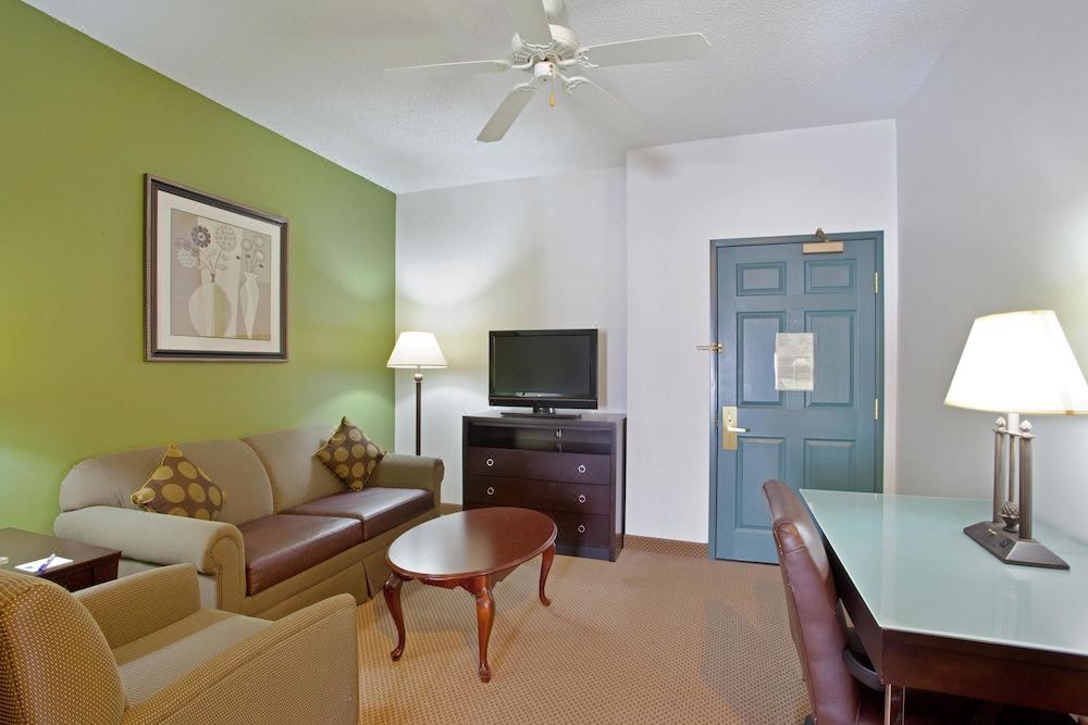 Photo of Livingroom in Riverwoods