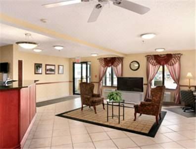 Photo of Livingroom in Oglesby