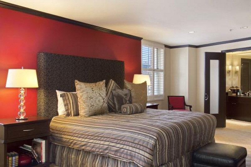 Photo of Bedroom in Evanston
