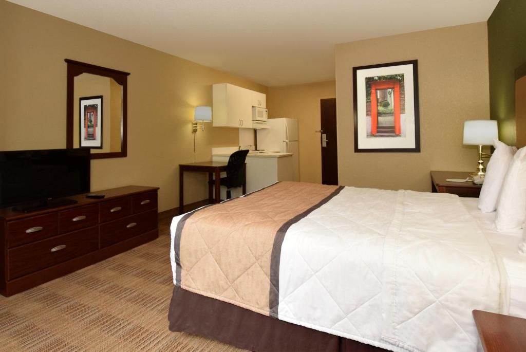 Photo of Bedroom in Wauwatosa