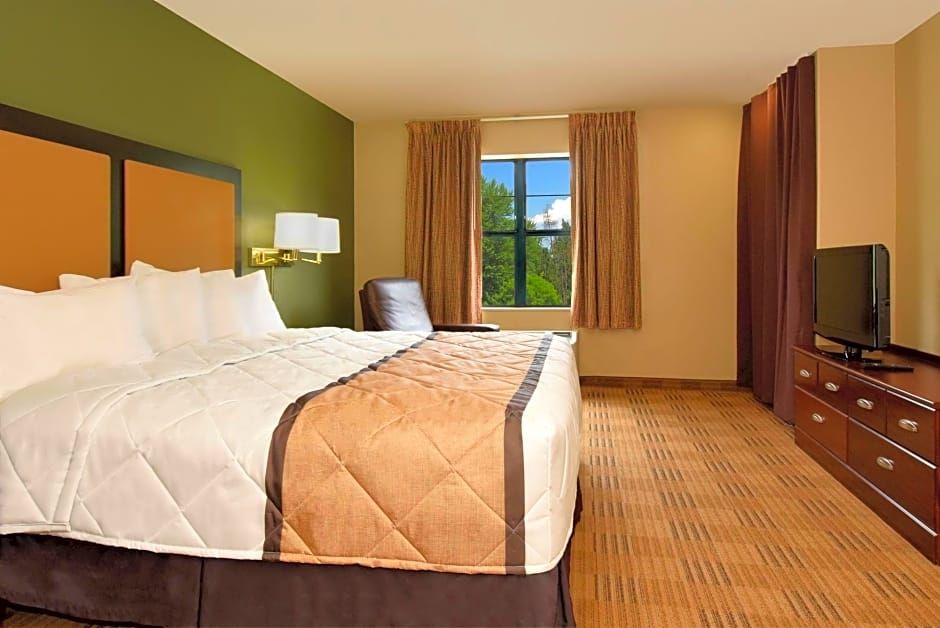 Photo of Bedroom in Wauwatosa