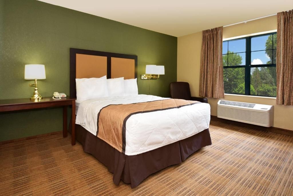 Photo of Bedroom in Wauwatosa