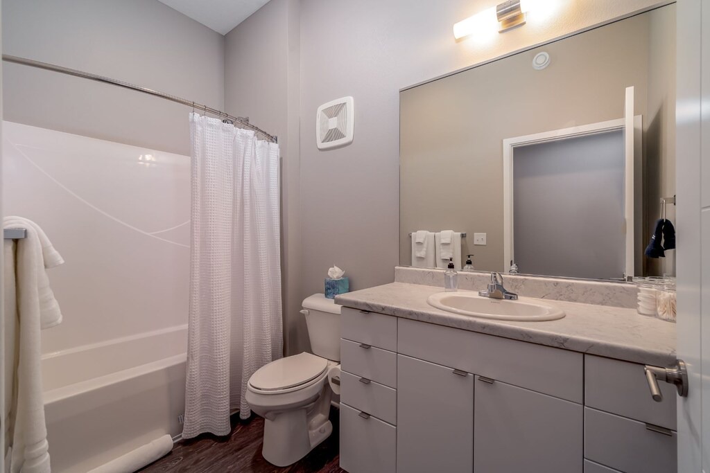 Photo of Bathroom in Downtown Des Moines