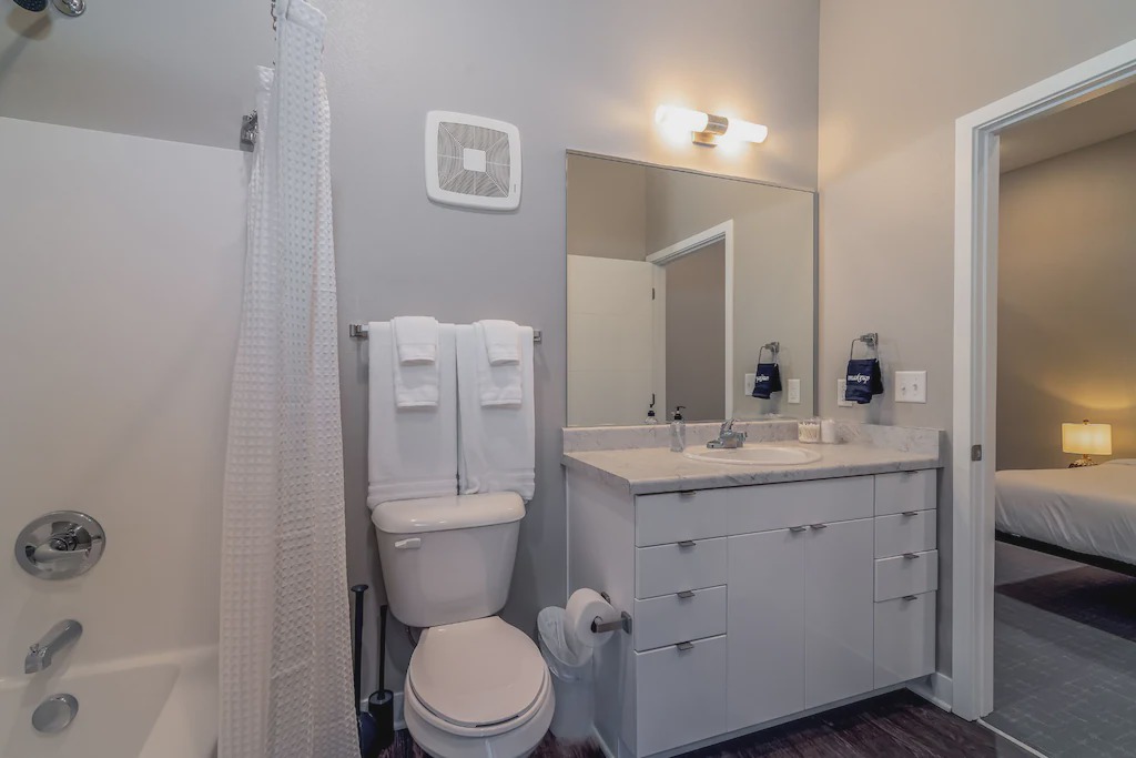 Photo of Bathroom in Downtown Des Moines