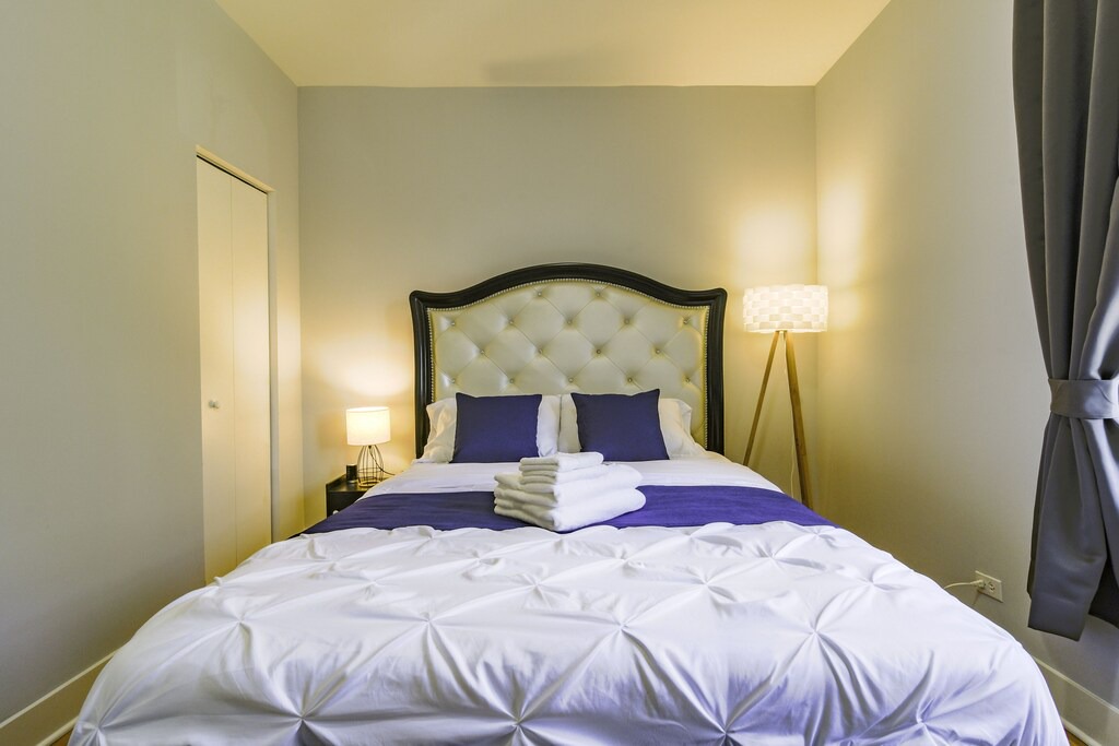 Photo of Bedroom in Irving Park