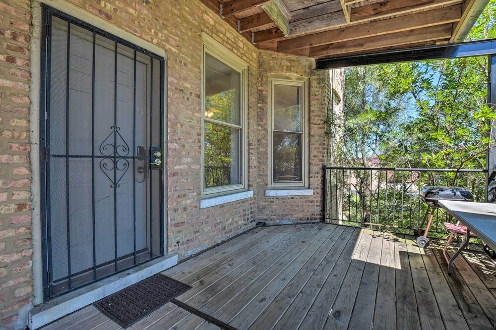 Photo of Outdoor in Woodlawn