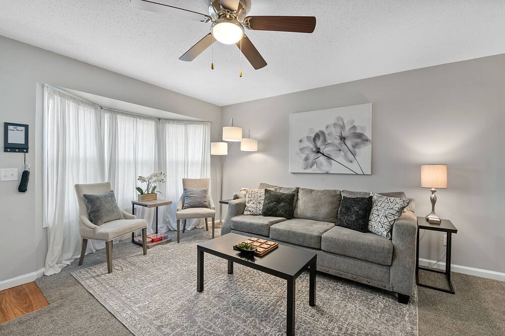 Photo of Livingroom in Davenport