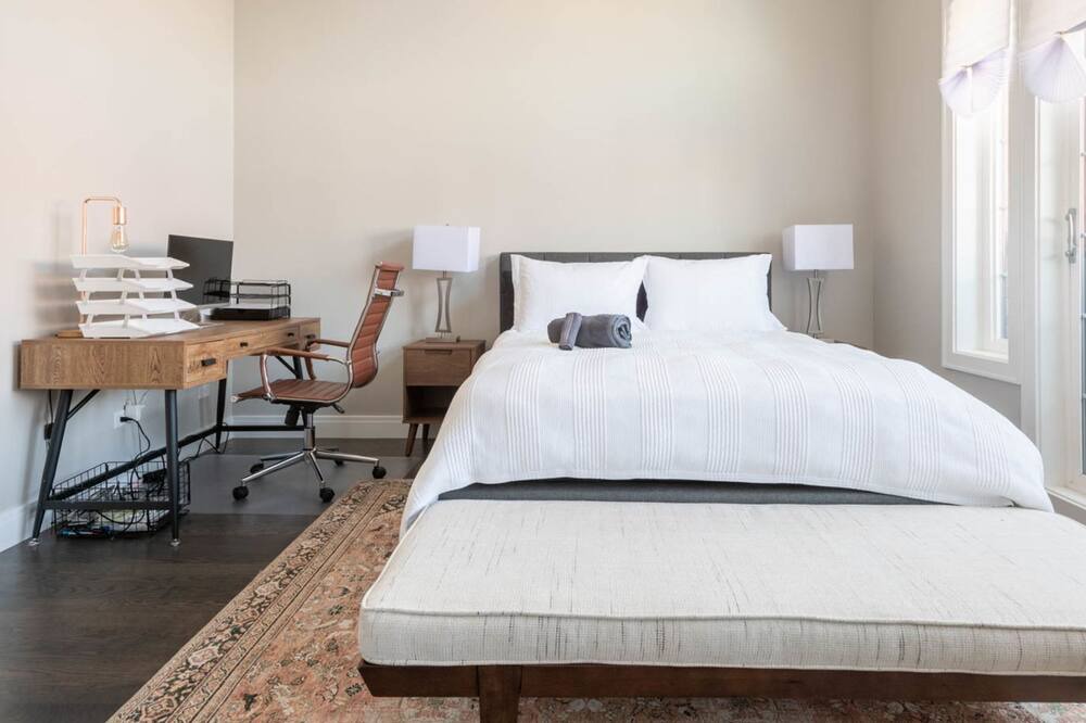 Photo of Bedroom in Grand Boulevard